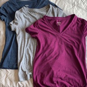 3 Mossimo v neck tees